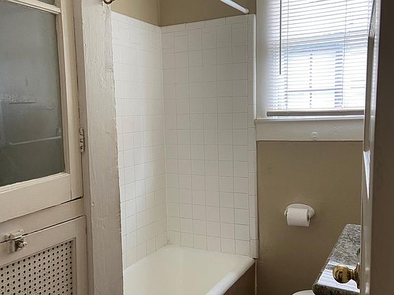 4th image of 4145 Canal St APT D