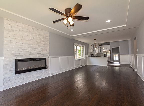 3rd image of 9144 S Hamlin Ave