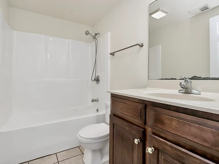 1005 Rainbow Dr — Photo 30
