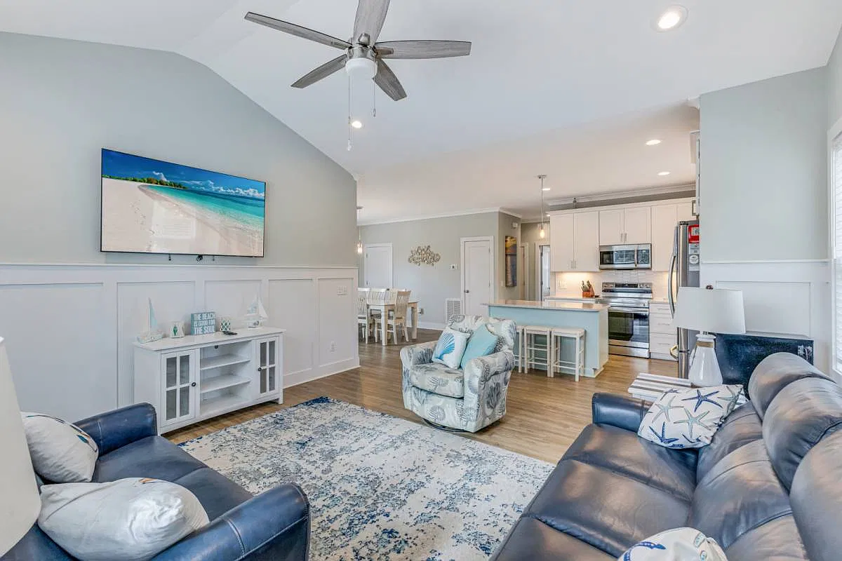 5 bed, 2532 sqft, $3,400 — Photo 3