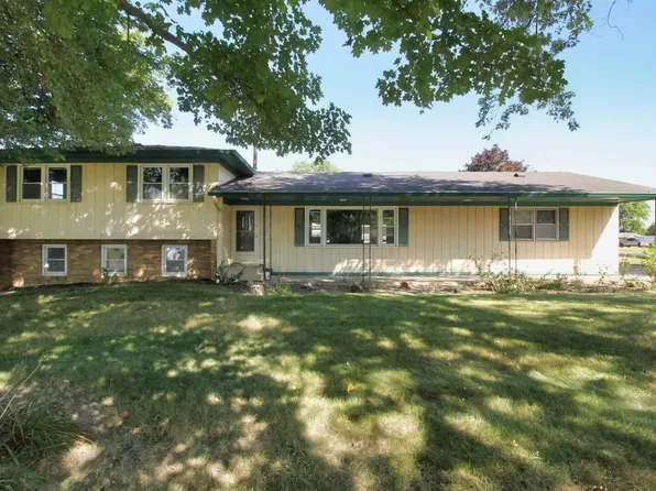 11622 27th St W, Milan, IL 61264