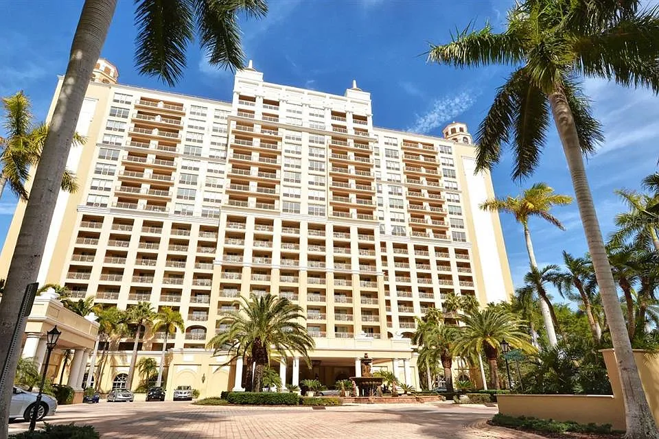 1111 Ritz Carlton Dr #1004