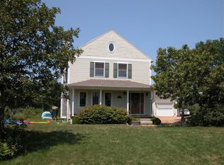 26 Sparrow Ln, Edgartown, MA 02539