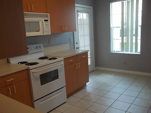 2nd image of 118 SW Peacock Blvd APT 10-201