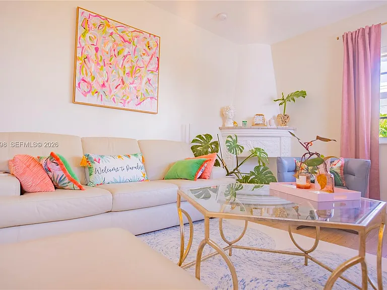 1559 Meridian Ave #208 — Photo 4