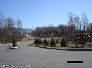 107 Red Oak Dr, Olyphant, PA 18447