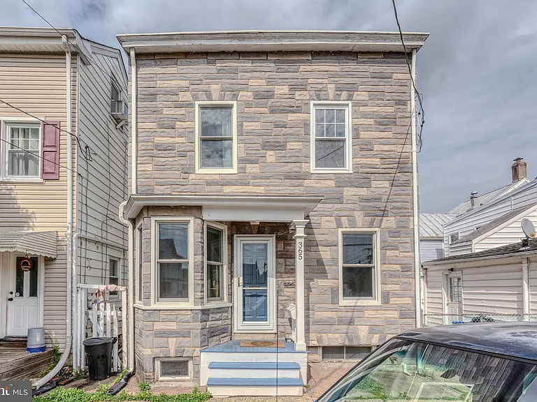 365 Prince St — Photo 2