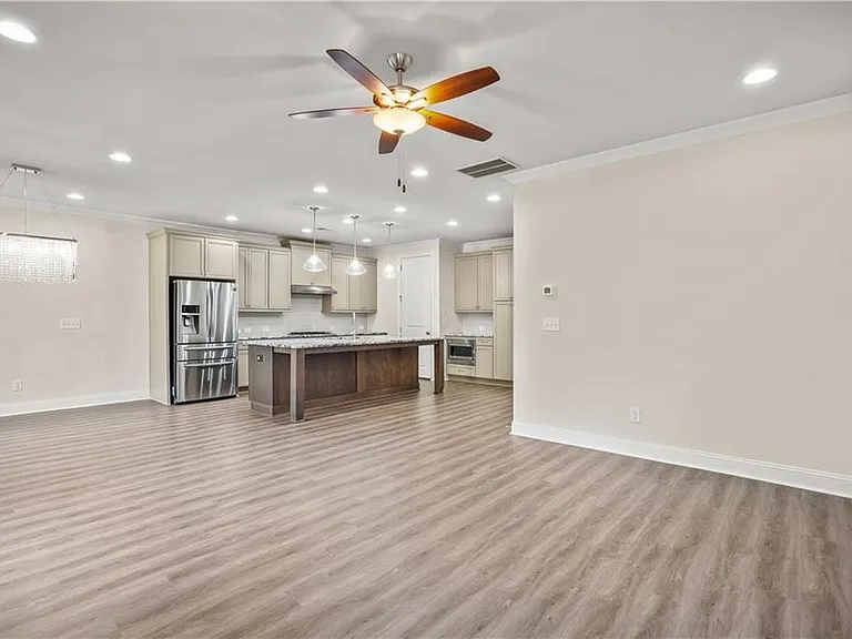 1011 Towneship Way — Photo 9