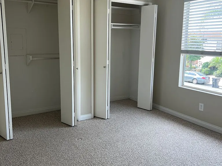 4775 Wilson Ave — Photo 7