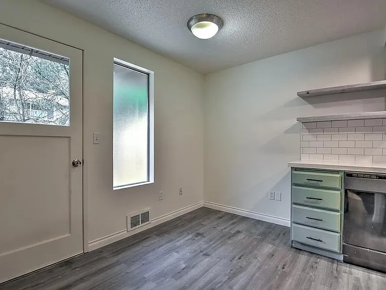 4803.5 Brech St SE — Photo 2