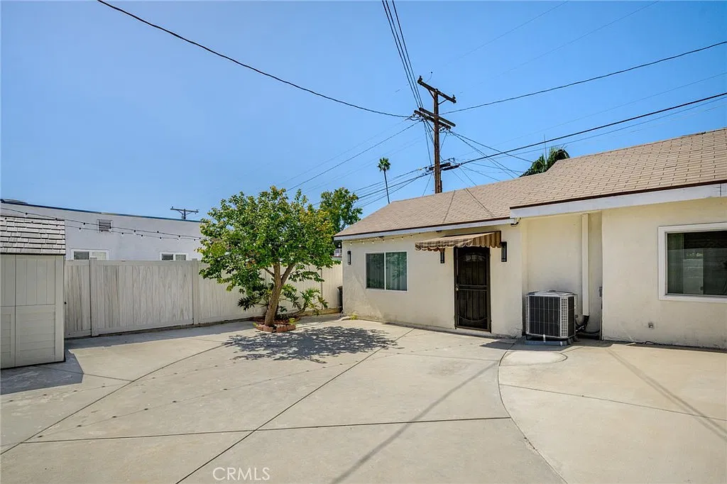 1 bed, 600 sqft, $2,500 — Photo 1