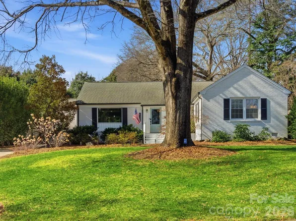 4320 Waterbury Dr, Charlotte, NC 28209