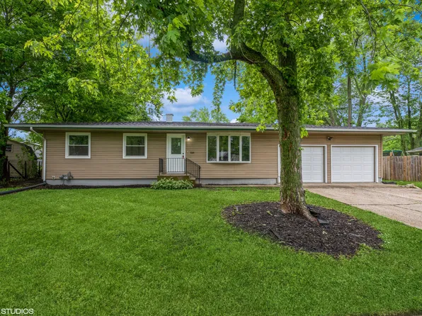 606 Southwind Dr, Michigan City, IN 46360