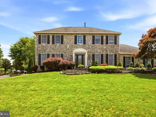 110 Gwynmont Dr, North Wales, PA 19454