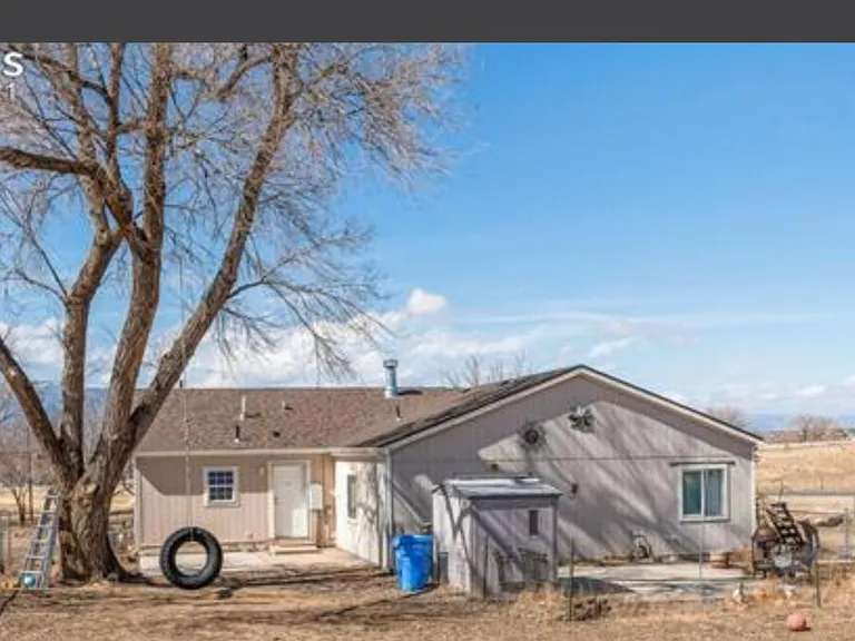 8525 Squirrel Creek Rd — Photo 10