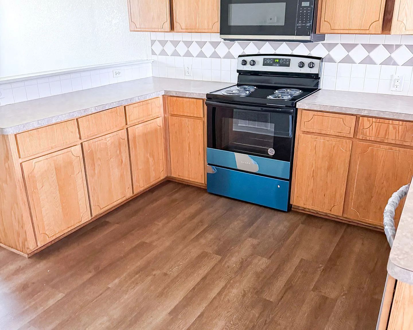 Updated 4-plex unit — Photo 1