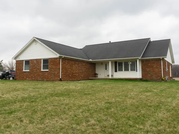 5275 Carleton Rockwood Rd, South Rockwood, MI 48179