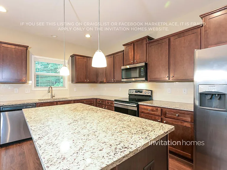 378 White Trillium Dr — Photo 8