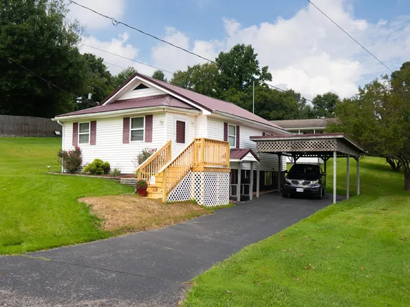 806 Nash St SW, Wise, VA 24293