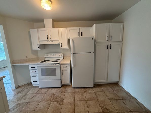 508 136th St E #508, Tacoma, WA 98445