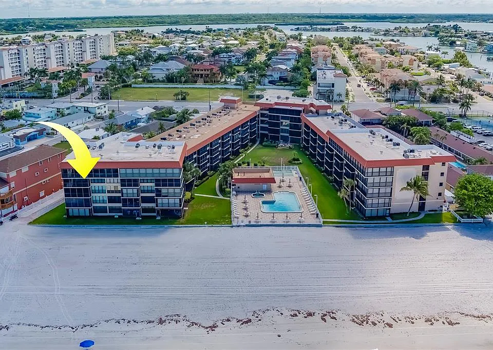 17580 Gulf Blvd #412