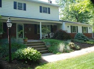 1 NW Pass, Ballston Lake, NY 12019