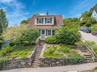 3 Stratfield St, Worcester, MA 01604
