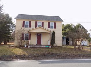 797 Kuhenbeaker Rd, Long Pond, PA 18334