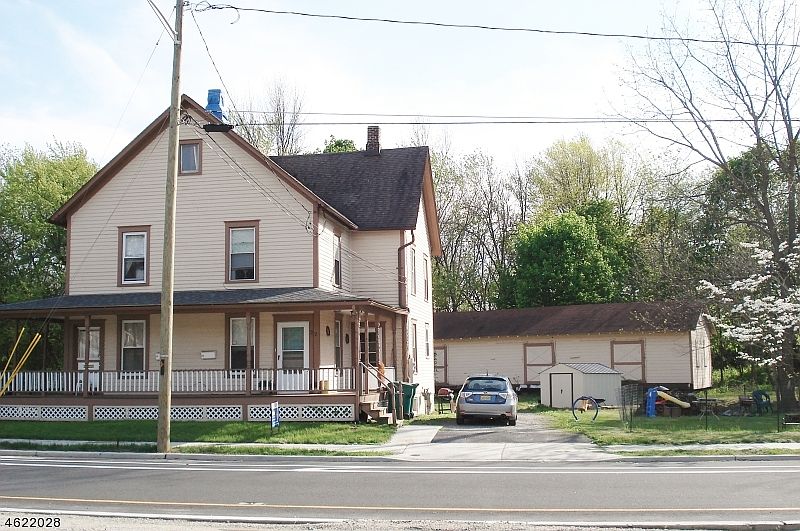 1st image of 22 Walling Ave