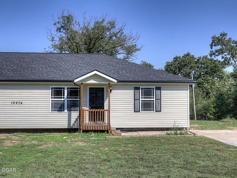 10974 Afton #B — Photo 2
