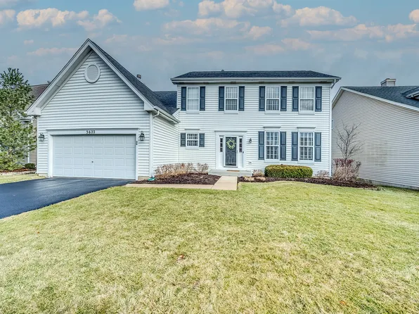 3622 Provence Dr, St Charles, IL 60175