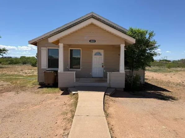 2082 N Cougar Pl, Douglas, AZ 85607