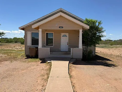 2082 N Cougar Pl Photo 1