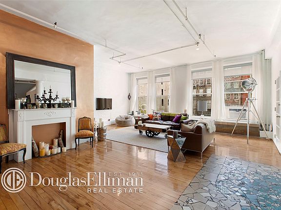 3rd image of 141 Wooster St APT 3B