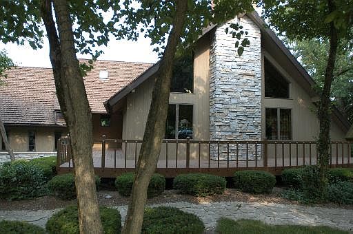 1st image of 19737 Woodside Dr