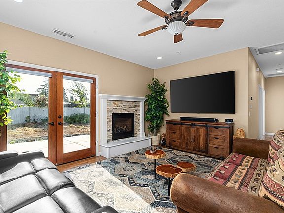 4th image of 6107 Vista Knolls Dr