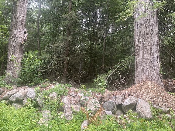 2nd image of 132 Crooked Ledge Rd