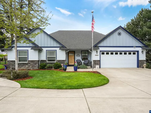 2295 Rogers Ln NW, Salem, OR 97304