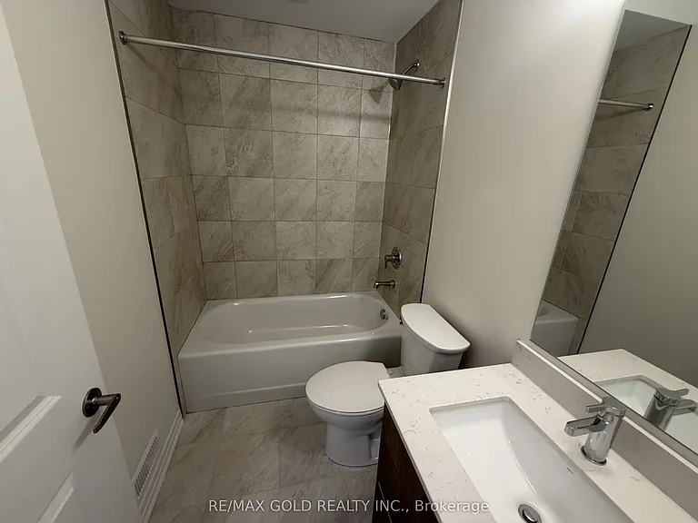 702 Front Royal St — Photo 18
