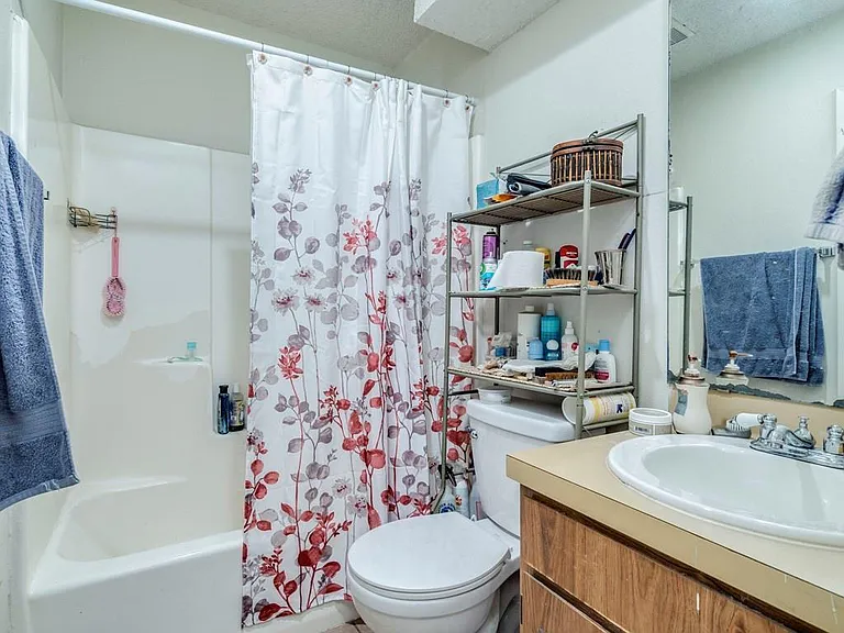 6105 Ada Ct — Photo 8