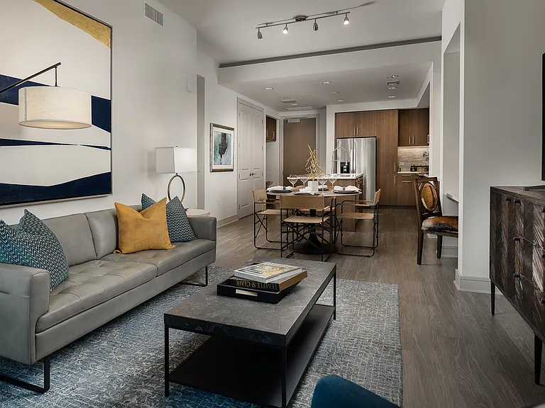Spacious Kitchen and Breakfast area