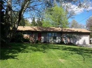 5085 Schwartz Ln, Hermitage, PA 16148