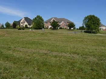3rd image of 2668 Chadbourne Dr