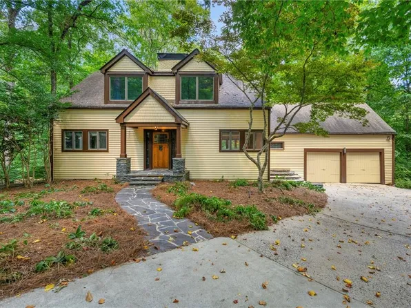 1890 Spalding Dr, Sandy Springs, GA 30350