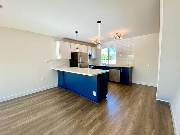 5th image of 2965 Waverly Dr #29