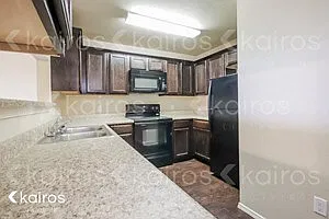 3 bed, 2.0 bath, 1163 sqft, $1,325 — Photo 4