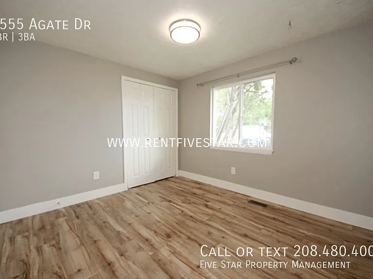 1555 Agate Dr — Photo 10