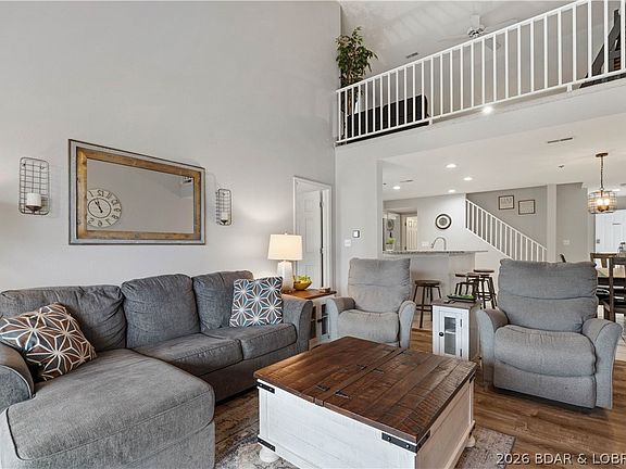 3rd image of 4800 Eagleview Dr Unit 344