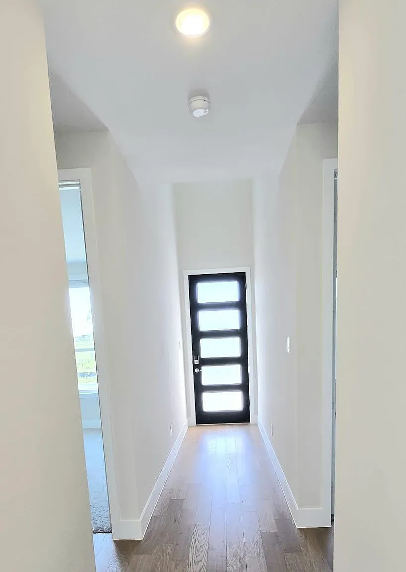 4 bed, 2317 sqft, $3,300 — Photo 2