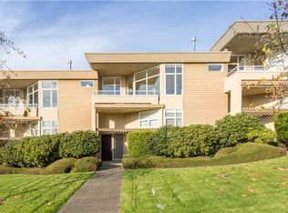 10216 NE 62nd St, Kirkland, WA 98033